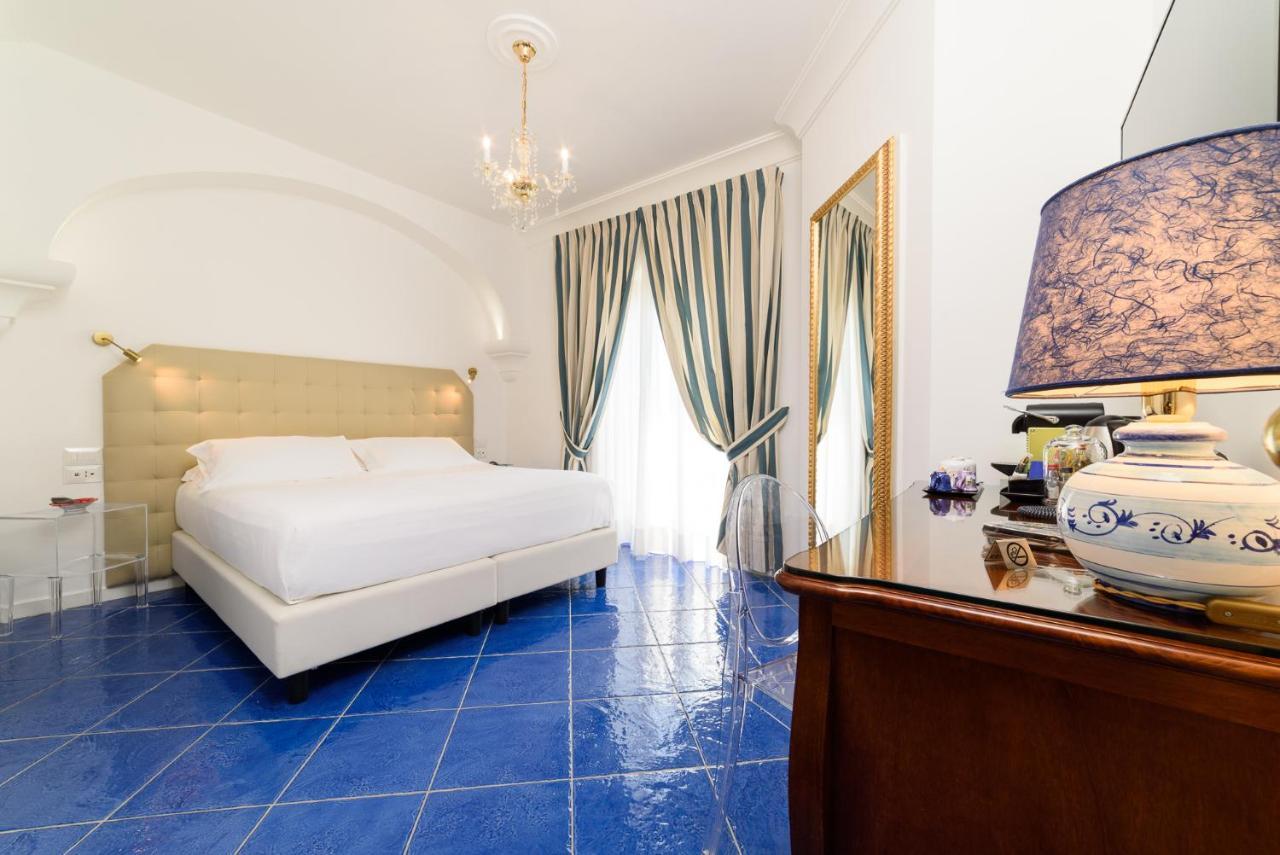 מלון מרינה די קמרוטה La Casa Di Paolo Casa Di Charme מראה חיצוני תמונה