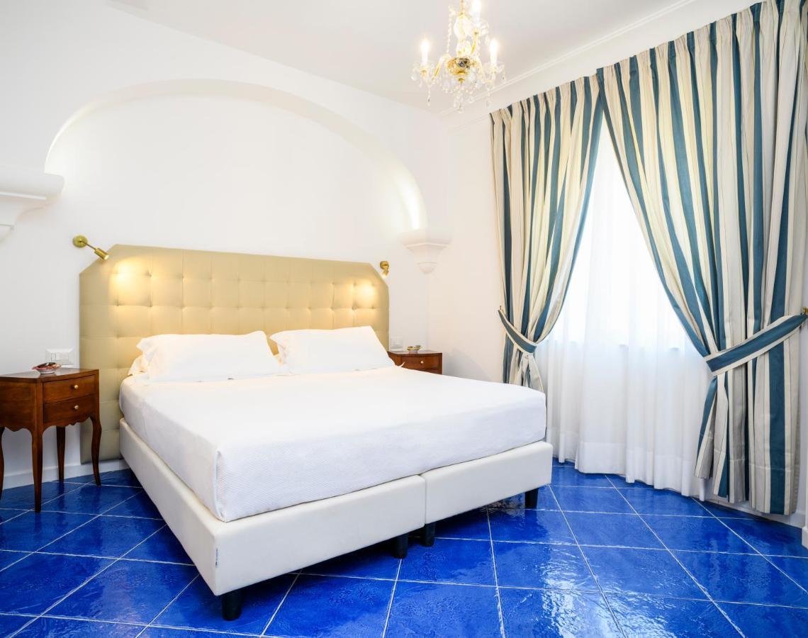 מלון מרינה די קמרוטה La Casa Di Paolo Casa Di Charme מראה חיצוני תמונה