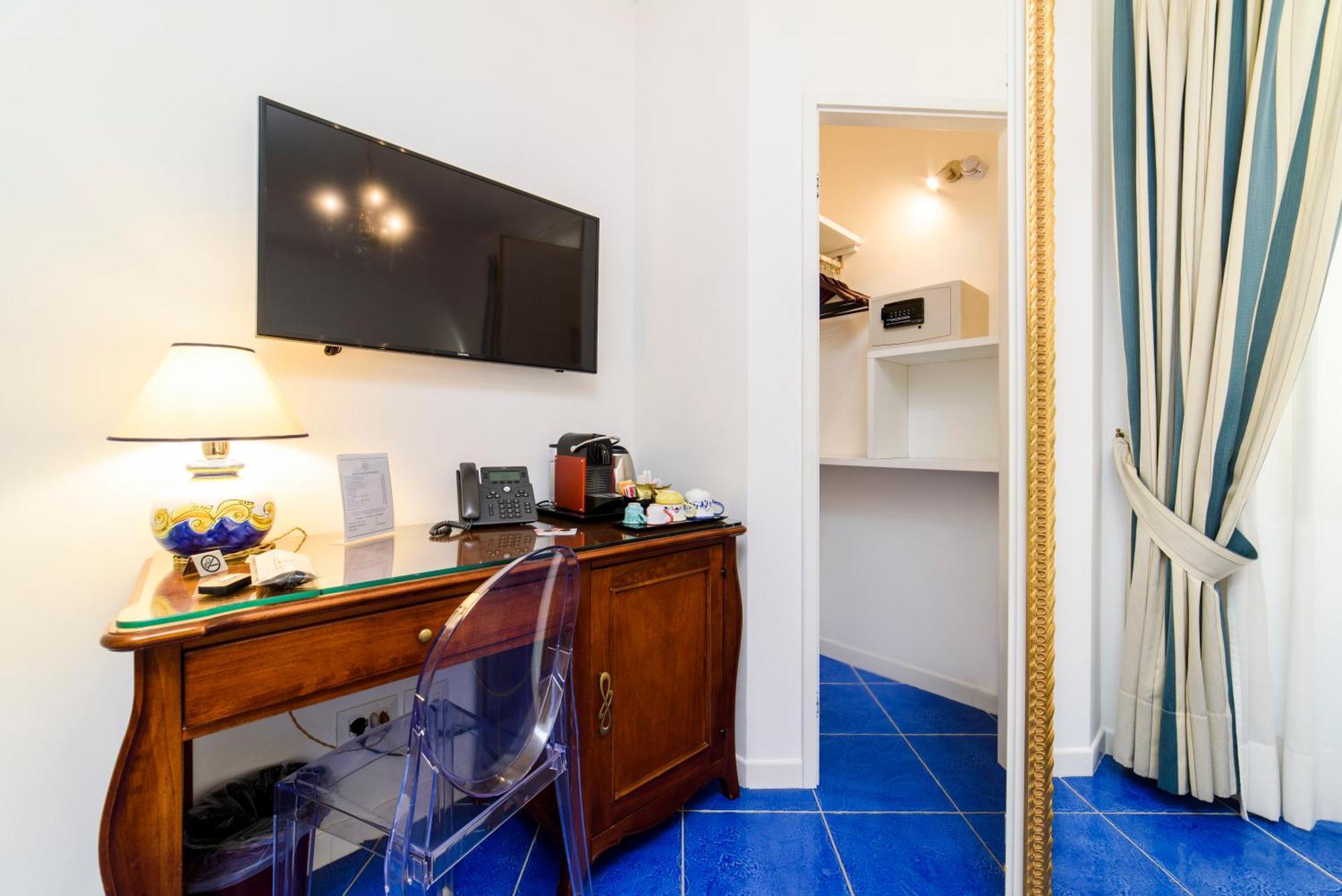 מלון מרינה די קמרוטה La Casa Di Paolo Casa Di Charme מראה חיצוני תמונה